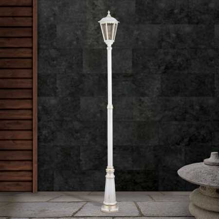 klassische Wegeleuchte weiß