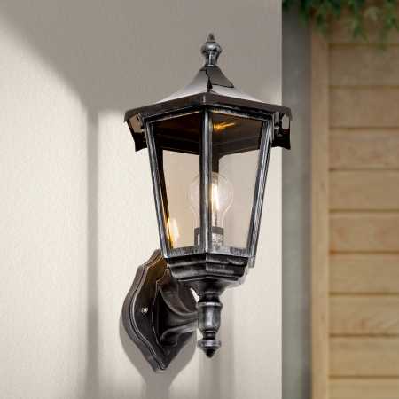 rustikale Wandlaterne mit Rauchglas