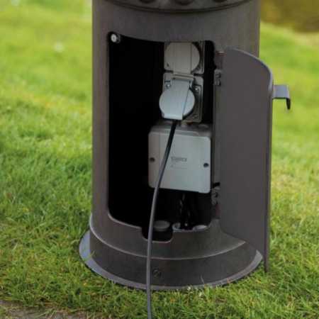 dekorative Gartensteckdose