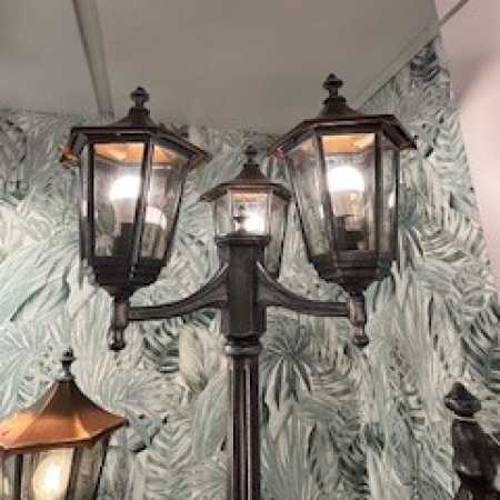 klassische Aussenleuchte 3-flammig