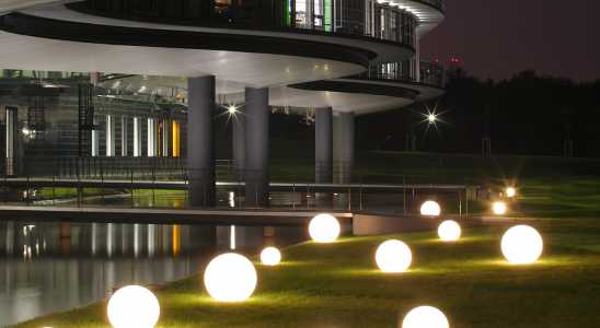 Klassische Kugelleuchte Olymp 100