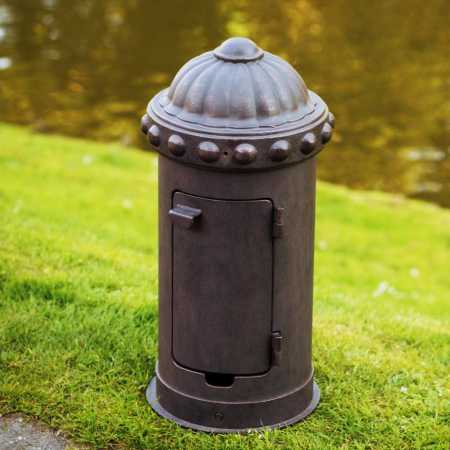 dekorative Gartensteckdose