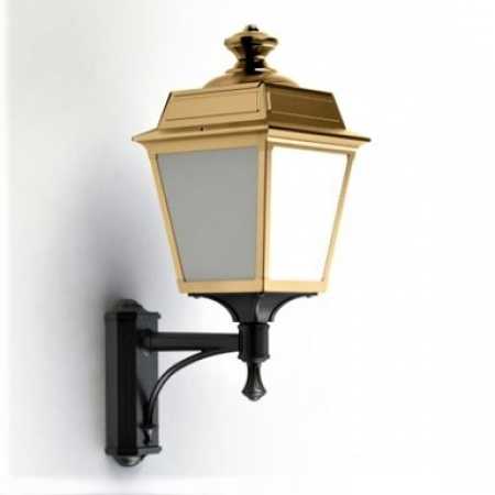 klassische Wandlaterne Landhausstil