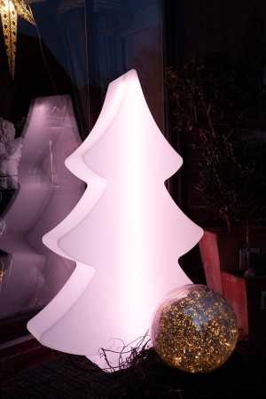 Aussenbeleuchtung kleiner LED-Tannenbaum