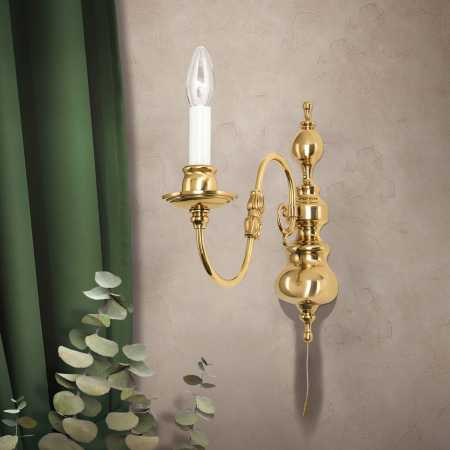 klassische Wandleuchte Messing