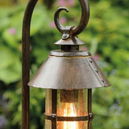 Aussenlampe im Landhausstil