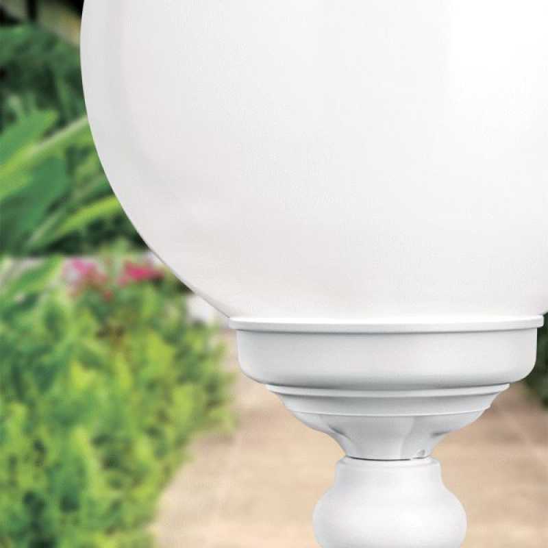 weiße Gartenleuchte 250cm