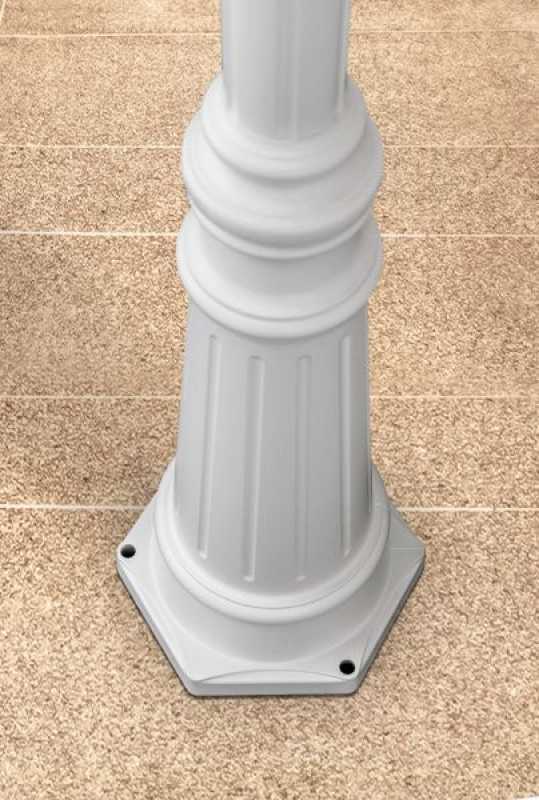 weiße Gartenleuchte 250cm
