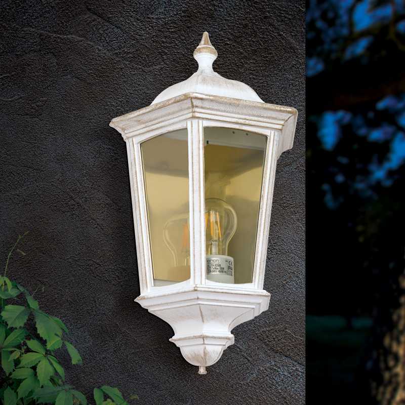 weiße Wandlampe
