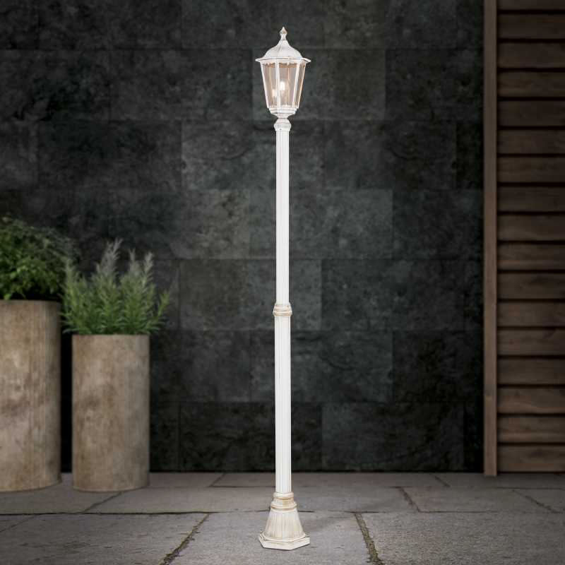 weiße Wegeleuchte antik