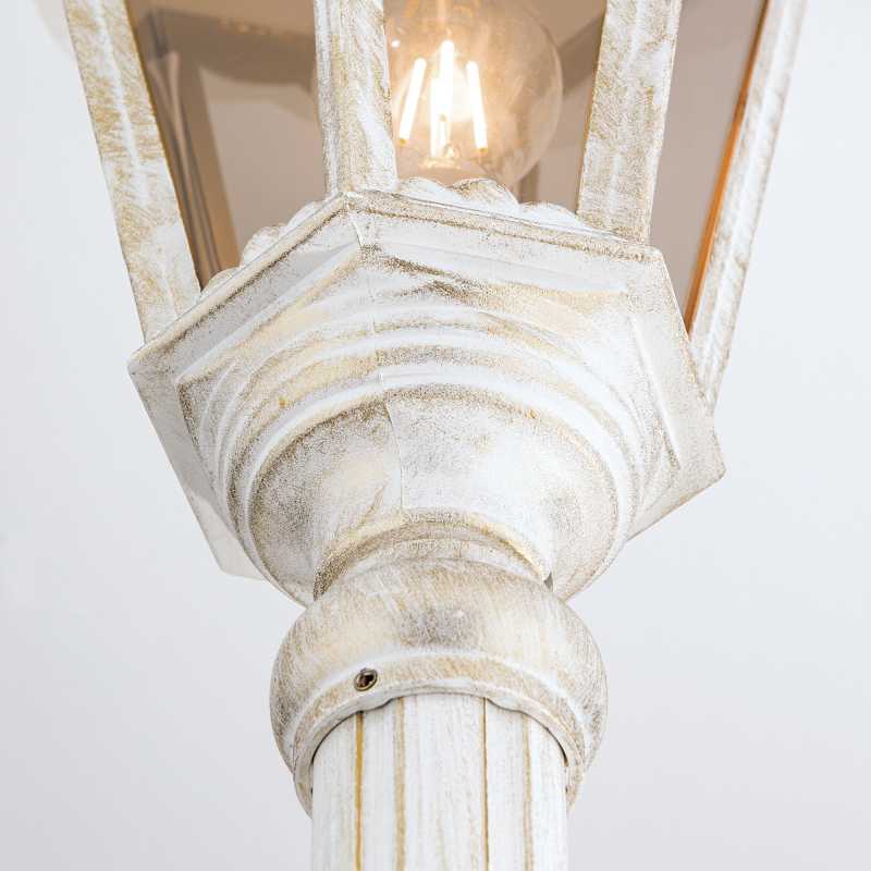 klassische Wegeleuchte weiß