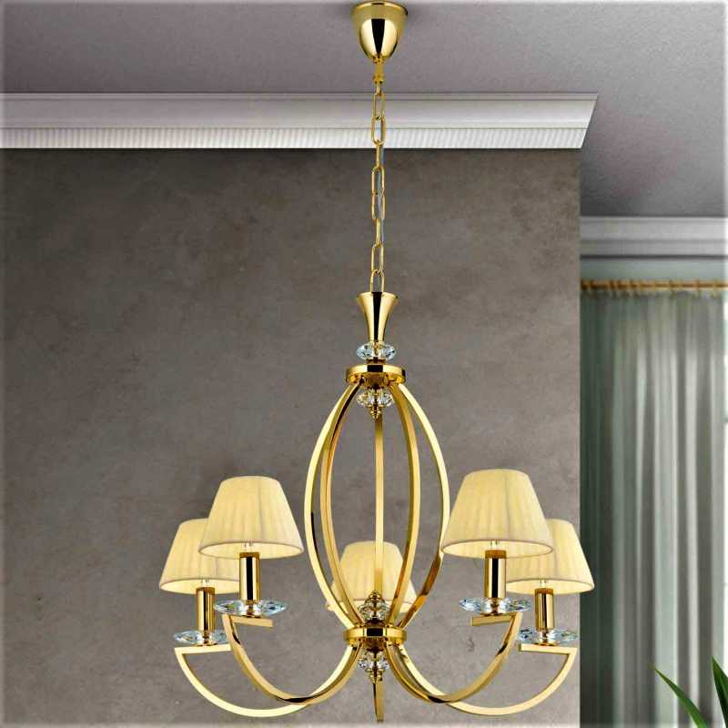 klassischer Kronleuchter mit Schirmen