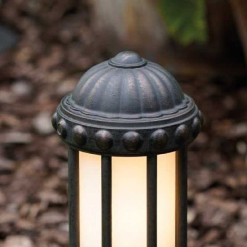 klassische Sockelleuchte Prato