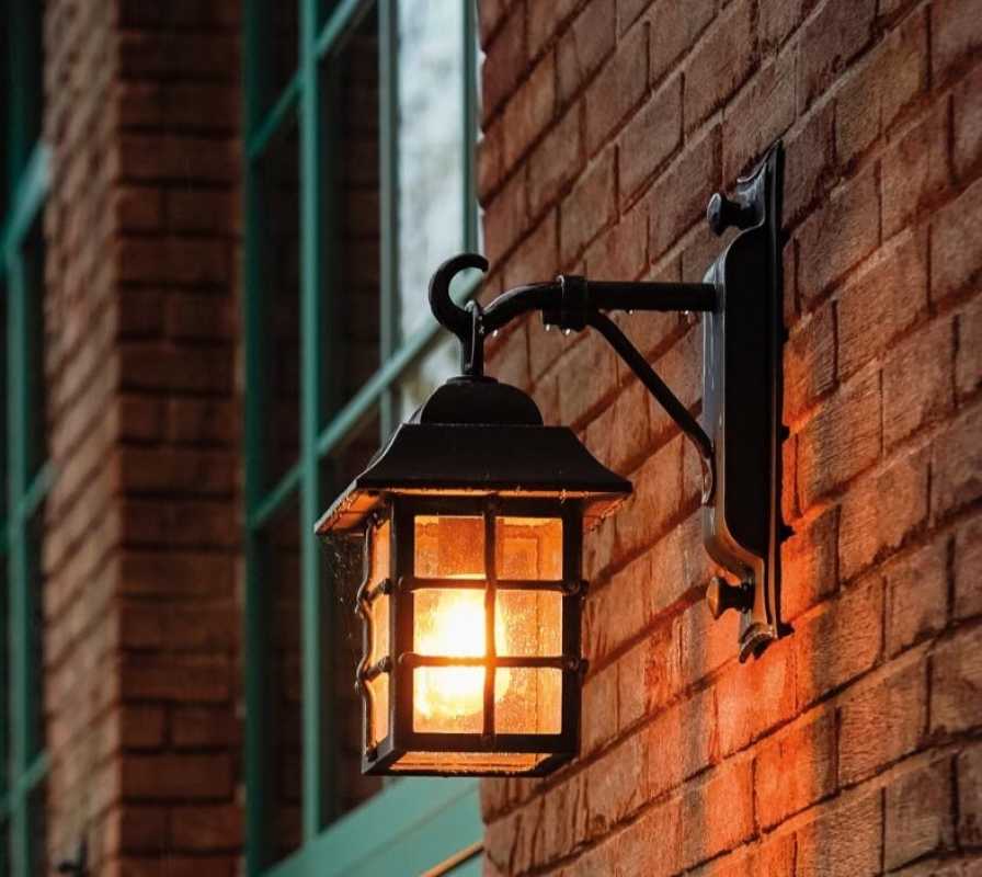 klassische Aussenwandleuchte Landhausstil