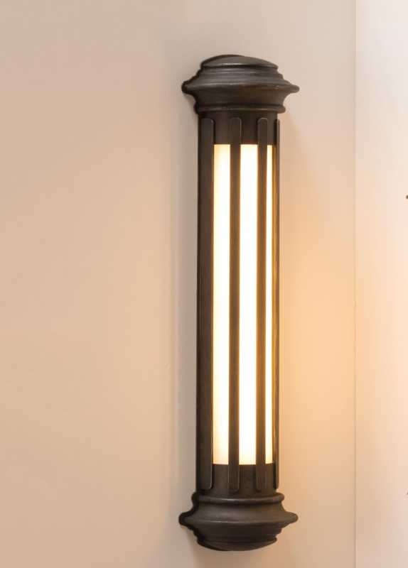 exklusive Aussenwandleuchte 116cm
