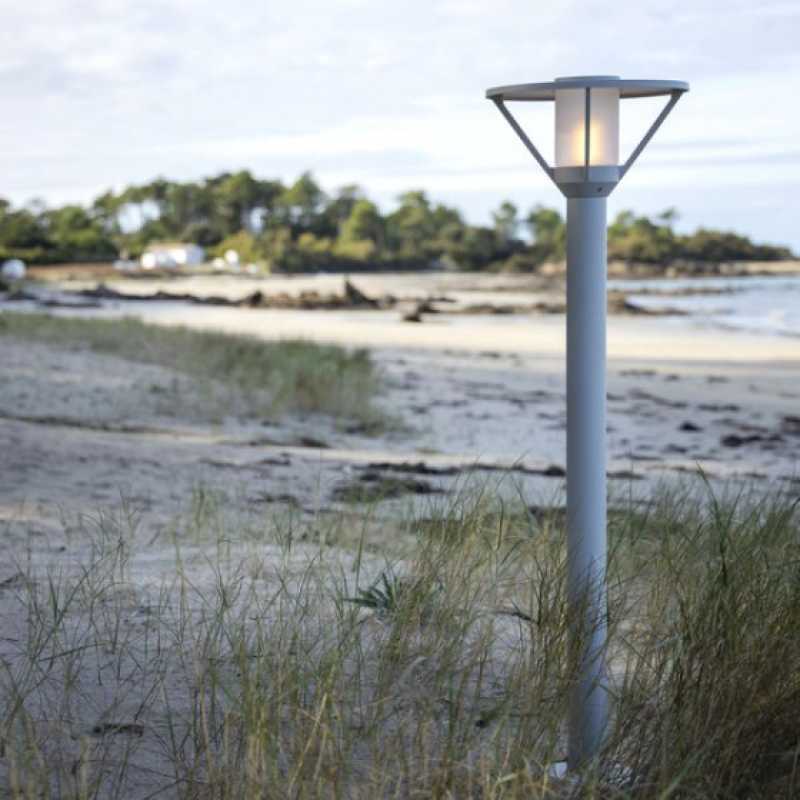 weiße Aussenleuchte 112cm