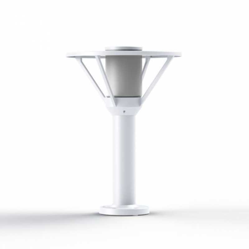 weiße Sockelleuchte maritim